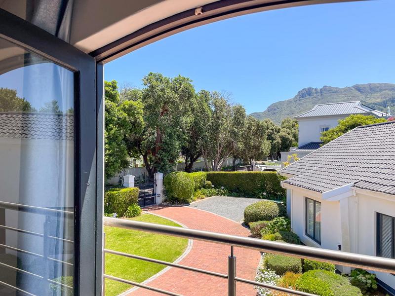 To Let 6 Bedroom Property for Rent in Constantia Western Cape